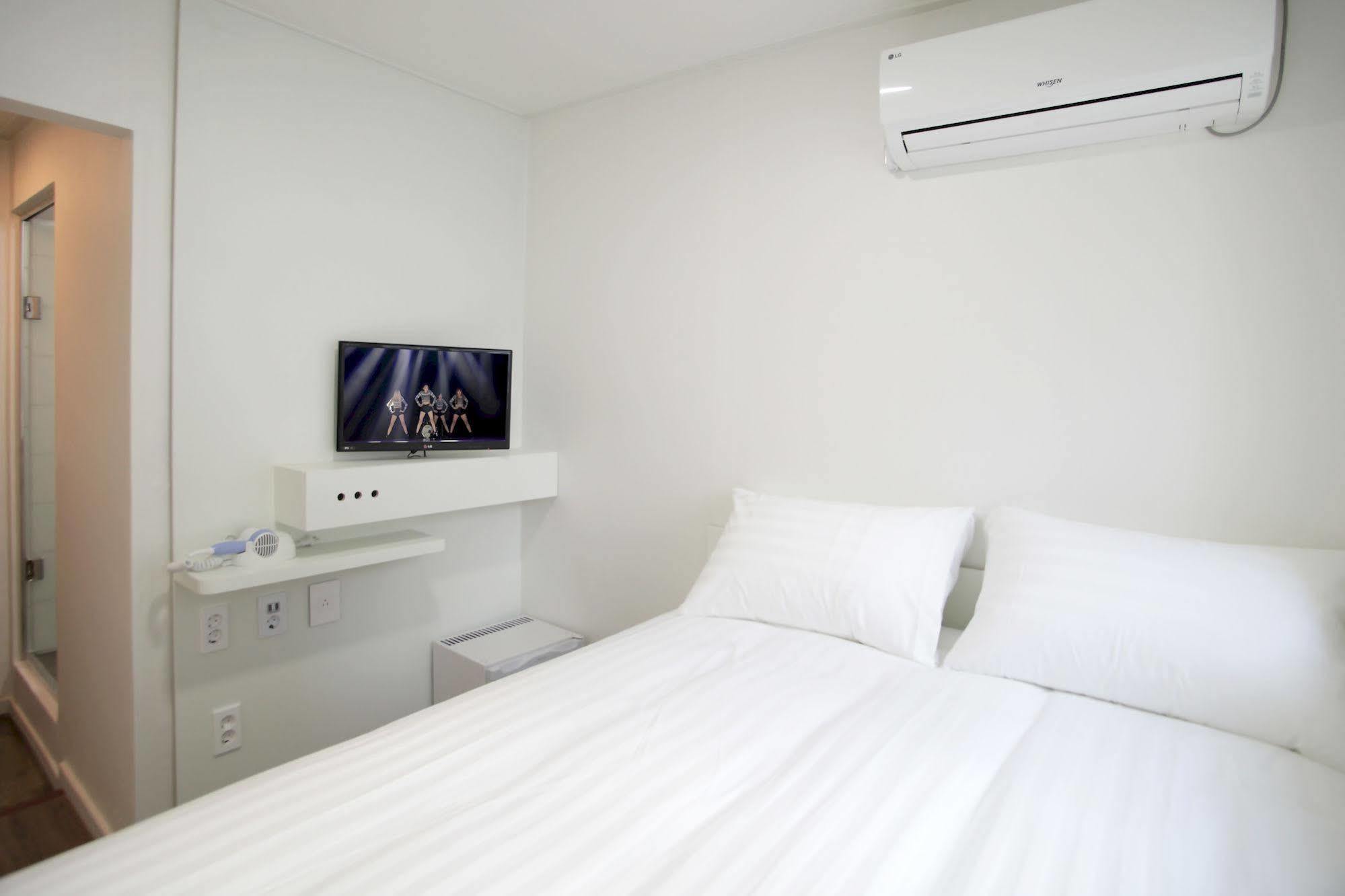 K-Guesthouse Dongdaemun Premium 2 Seoul Exterior photo